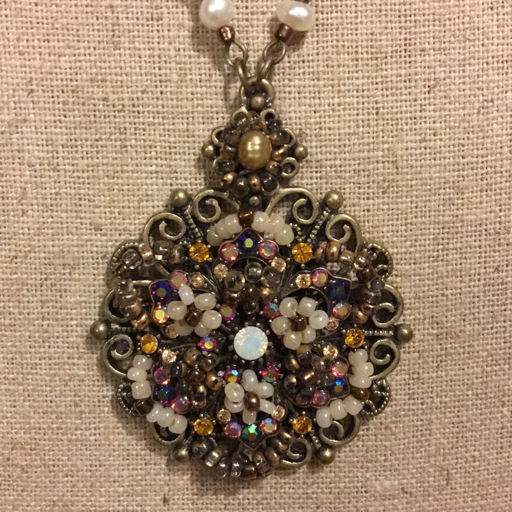 Antiqued Necklace With Beaded Medallion 35$